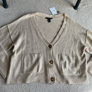 Forever 21 Women Oatmeal Sand Cropped Button Up Cardigan Sweater Top Pockets L